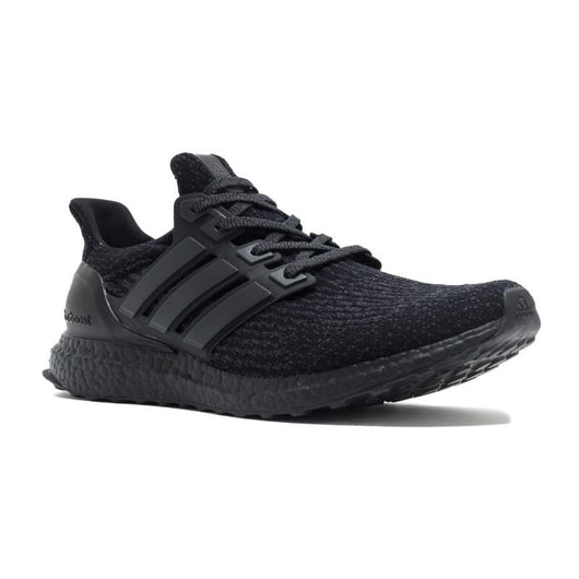 Ultra Boost "Triple Black"